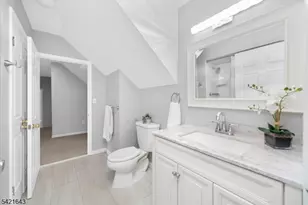 10 Blue Cliff Dr, Clinton Township, NJ 08833 - Photo 34