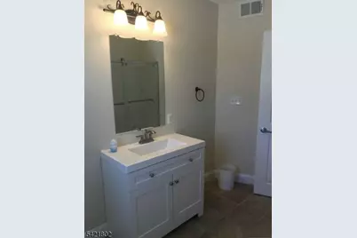 237-241 Closter Dock Road #5, Closter, NJ 07624 - Photo 4