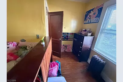 85 Laventhal Ave, Irvington, NJ 07111 - Photo 12