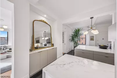 375 Mt Prospect Ave #6DW, Newark, NJ 07104 - Photo 16