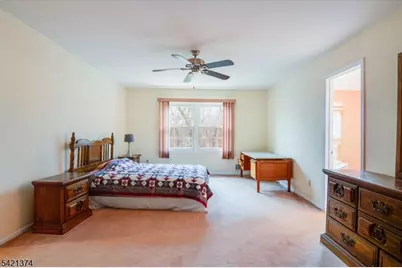 17 Pleasant Village Dr, Roxbury Township, NJ 07876 - Photo 18