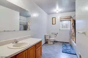 17 Pleasant Village Dr, Roxbury Township, NJ 07876 - Photo 28