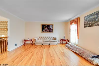 17 Pleasant Village Dr, Roxbury Township, NJ 07876 - Photo 6