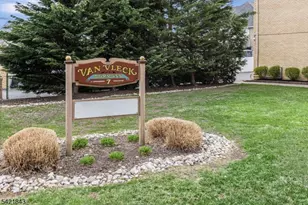 7 Van Vleck St, Montclair Twp., NJ 07042 - Photo 2