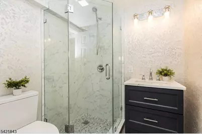 7 Van Vleck St #9, Montclair Twp., NJ 07042 - Photo 22