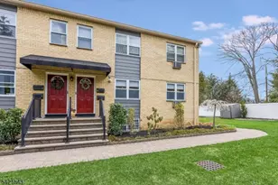 7 Van Vleck St, Montclair Twp., NJ 07042 - Photo 4