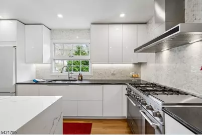 9 King Hill Ct, Morris Township, NJ 07960 - Photo 18