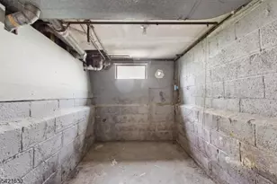 16 Hart Pl, Union Township, NJ 07083 - Photo 10