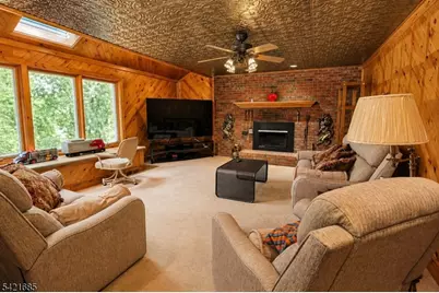 90 Emmans Rd, Roxbury Township, NJ 07852 - Photo 8