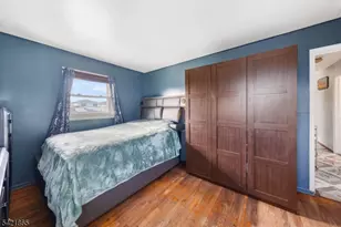 1019 Essex Ave, Linden, NJ 07036 - Photo 18