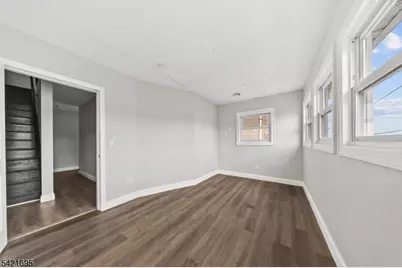 102 Grant St, Passaic, NJ 07055 - Photo 12