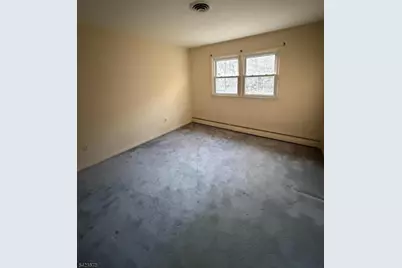 28 Carr St, Pompton Lakes, NJ 07442 - Photo 34