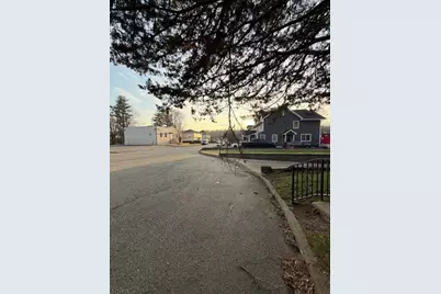 28 Carr St, Pompton Lakes, NJ 07442 - Photo 6