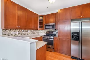 177 Brittany Ct, Clifton, NJ 07013 - Photo 8