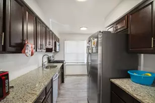 10 Neilson St, New Brunswick, NJ 08901 - Photo 6