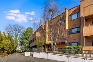 971 Bloomfield Ave, Glen Ridge Boro Twp., NJ 07028 - Photo 4