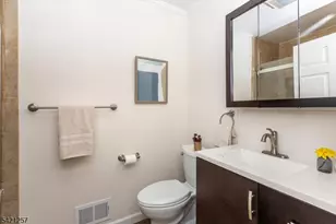 971 Bloomfield Ave, Glen Ridge Boro Twp., NJ 07028 - Photo 26