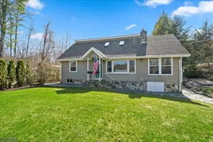 426 E Lakeshore Dr, Vernon, NJ 07422 - Photo 4