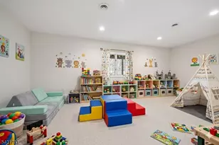 8 Village Green Ct, South Orange Village Twp., NJ 07079 - Photo 28