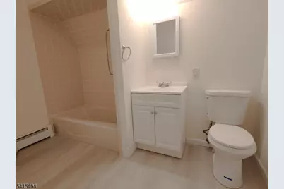 15 E Clay Ave, Roselle Park, NJ 07204 - Photo 8