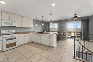 5 Eagles Nest Dr, Vernon, NJ 07462 - Photo 2