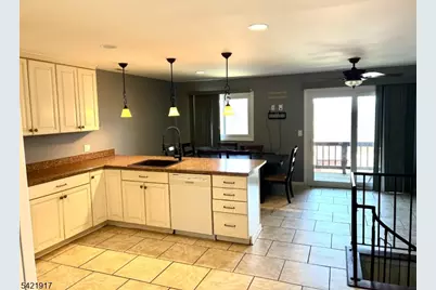 5 Eagles Nest Dr #5, Vernon, NJ 07462 - Photo 2