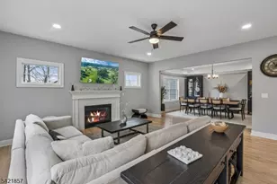 518 Cardinal Ln, Green Brook Township, NJ 08812 - Photo 18