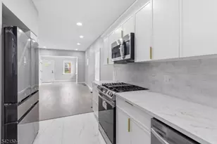 77 Lakeside Ave, Pompton Lakes, NJ 07442 - Photo 8