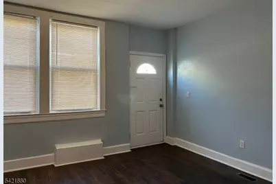 150 Stuyvesant Ave #1L, Newark, NJ 07106 - Photo 4