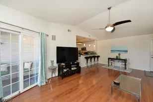 20 Parkside Ct, Wayne, NJ 07470 - Photo 4