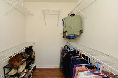 20 Parkside Ct, Wayne, NJ 07470 - Photo 14