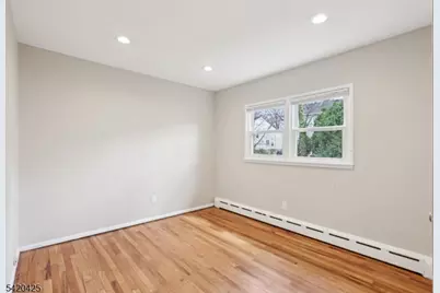 42 Nomahegan Ct, Cranford Township, NJ 07016 - Photo 16