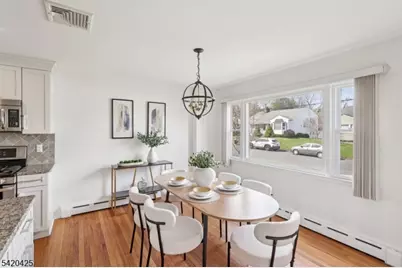 42 Nomahegan Ct, Cranford Township, NJ 07016 - Photo 8