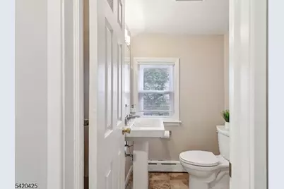 42 Nomahegan Ct, Cranford Township, NJ 07016 - Photo 14