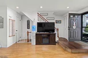 7 Great Horned Owl Ct, Allamuchy Township, NJ 07840 - Photo 10