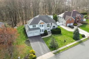 6 Breanne Ct, East Hanover Township, NJ 07936 - Photo 2