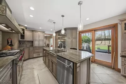 15 Turner Ln, Montville Township, NJ 07082 - Photo 10