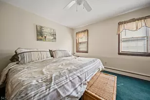 125 Merritt Ave, Bergenfield, NJ 07621 - Photo 16