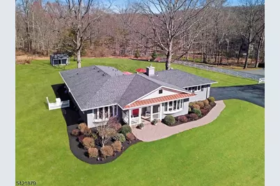 13 Laurel Pl, Chester, NJ 07930 - Photo 1