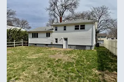 25 Huck Rd, Bloomfield, NJ 07003 - Photo 18