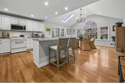 101 Essex Rd, Summit, NJ 07901 - Photo 8