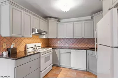 1342-1350 North Ave #D4, Elizabeth, NJ 07208 - Photo 8