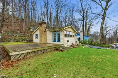 12 Cliffside Ter, Vernon Twp., NJ 07461 - Photo 4