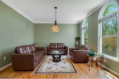 63 Twin Oaks Rd, Bridgewater, NJ 08807 - Photo 8