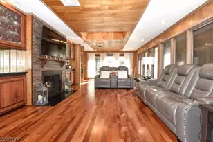 7 Jefferson Pl, Wayne, NJ 07470 - Photo 16