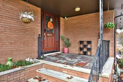 7 Jefferson Pl, Wayne, NJ 07470 - Photo 4