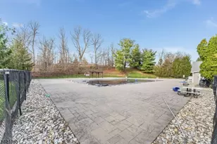 7 Quincy Ct, Bedminster Township, NJ 07921 - Photo 18