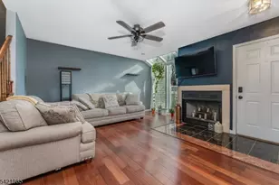 7 Quincy Ct, Bedminster Township, NJ 07921 - Photo 4