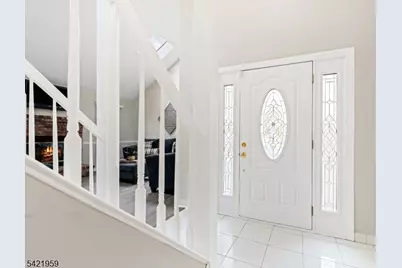 16 Ditmars Cir, Hillsborough Township, NJ 08844 - Photo 4