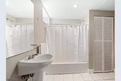 16 Ditmars Cir, Hillsborough Township, NJ 08844 - Photo 24